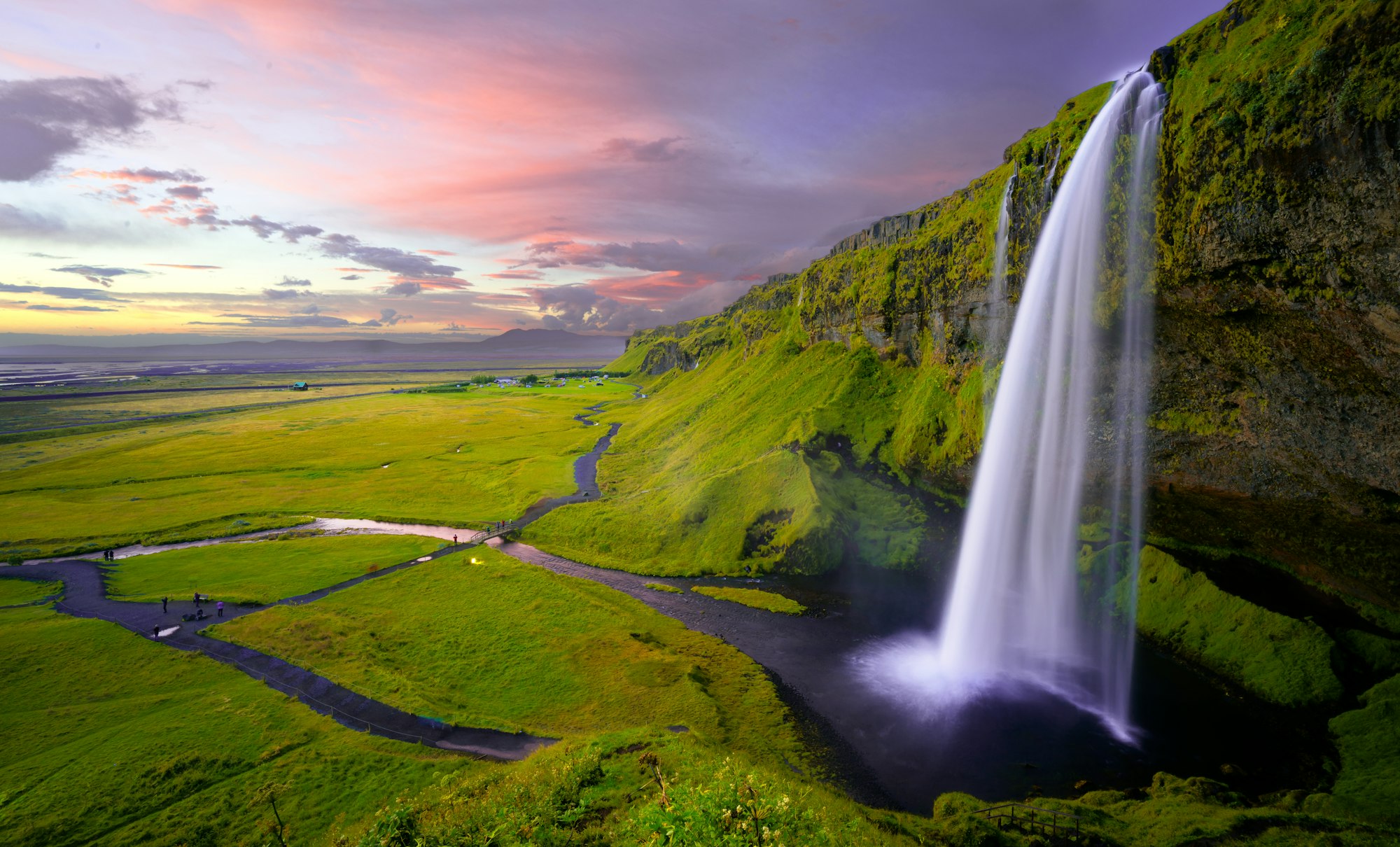 Iceland in Seven Days: Waterfalls, Volcanoes, and a Reality Check on Paila Tours’ Route